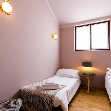 Guest house Escalus Luxury