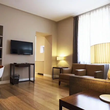 Escalus Luxury 4*