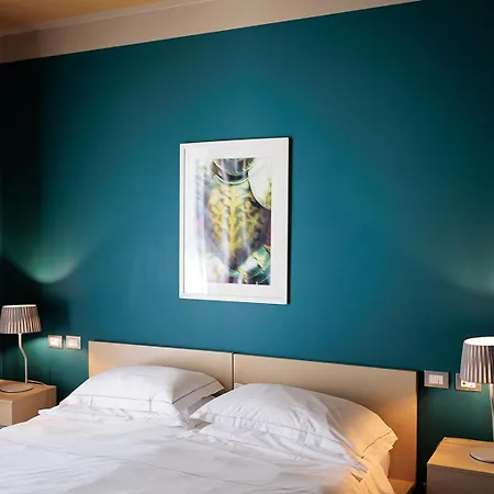 Escalus Luxury 4* Werona