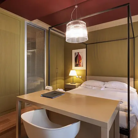 Escalus Luxury 4*