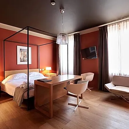 Πανσιόν Escalus Luxury
