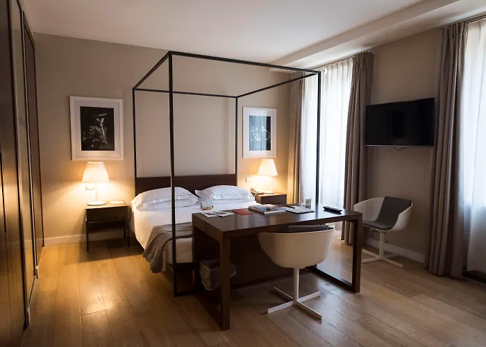 Guest house Escalus Luxury