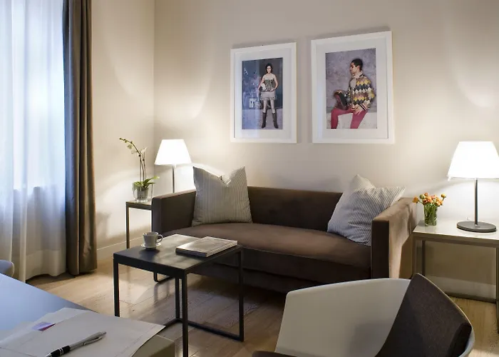 Escalus Luxury 4*