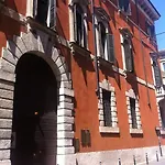 Escalus Luxury 4* Verona