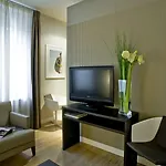 Escalus Luxury בית הארחה 4*