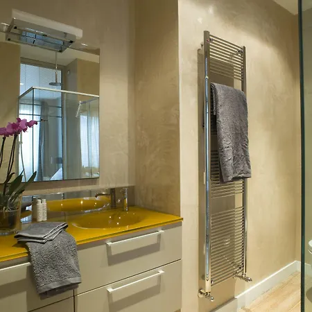 Escalus Luxury