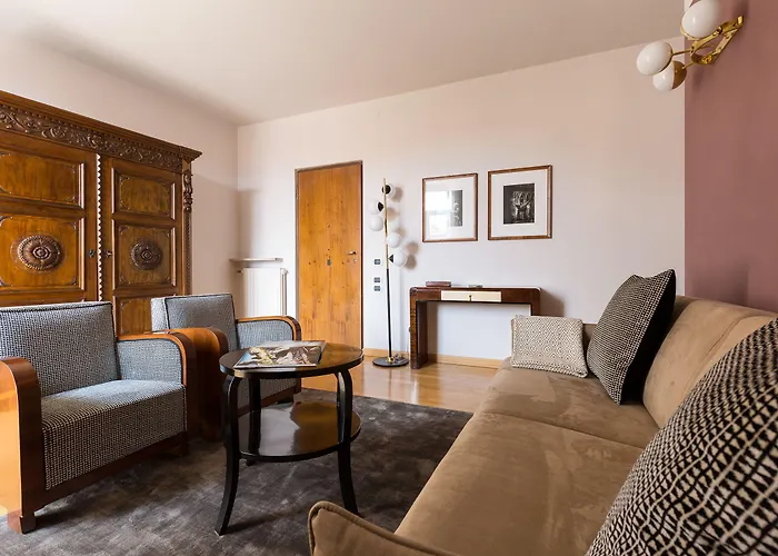 Escalus Luxury Верона