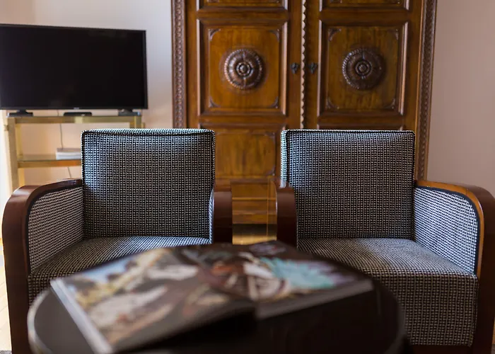 Escalus Luxury 4*