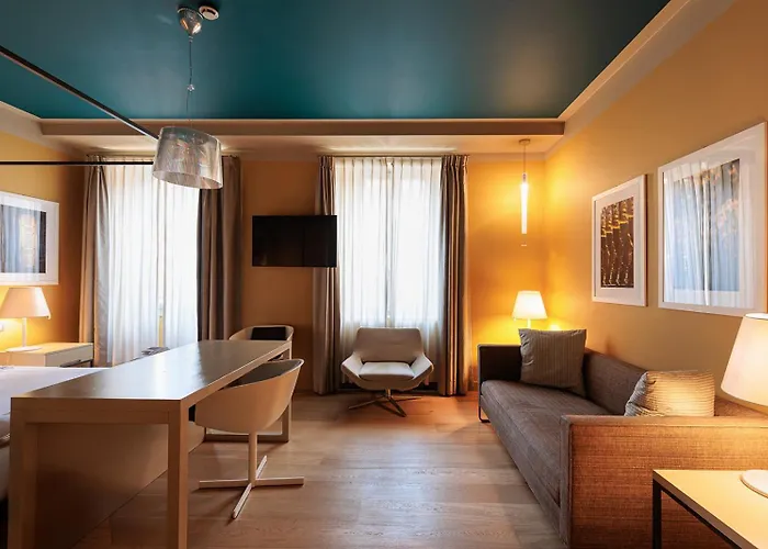 Escalus Luxury 4*